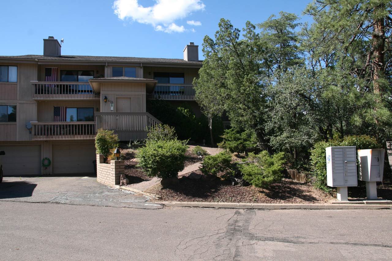 606 Easy Street - Photo 1