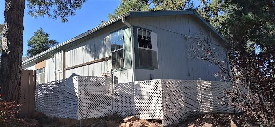 205 Sherwood Drive - Photo 1