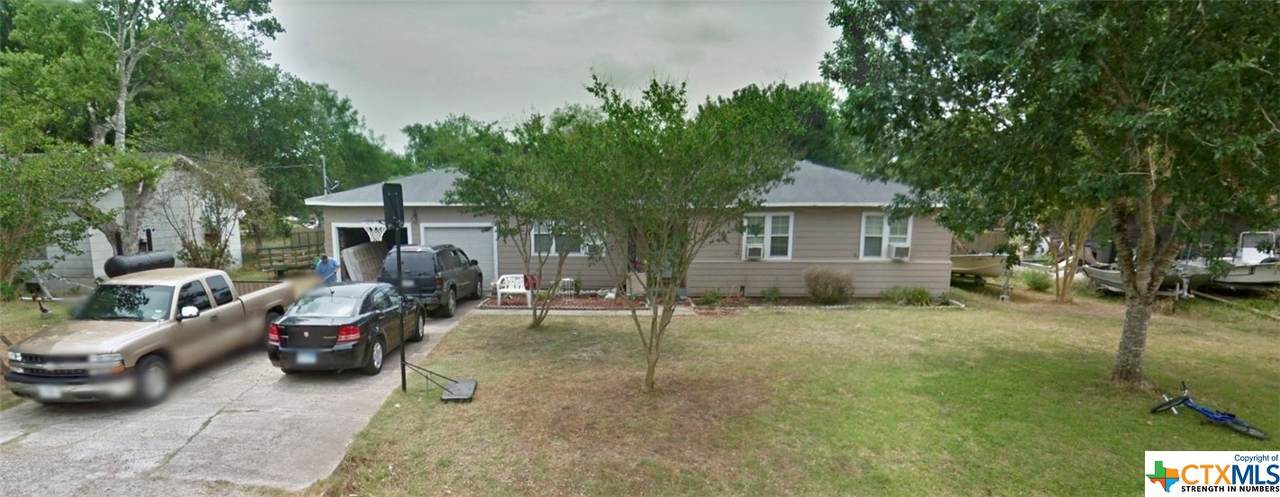 267 Hedges - Photo 1