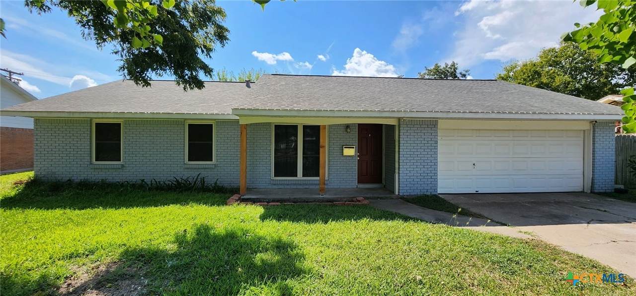 531 Westwood Drive - Photo 1