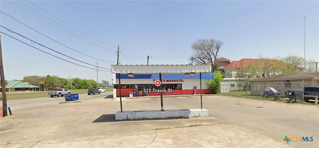 312 Travis Street - Photo 1