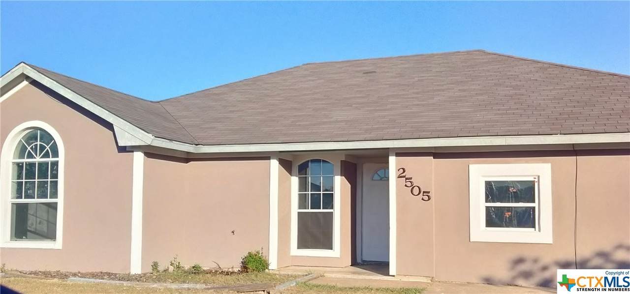 2505 Huckleberry Drive - Photo 1