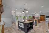 758 Mission Heights - Photo 16