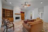 758 Mission Heights - Photo 9
