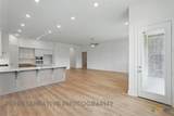 11718 Hackford - Photo 4
