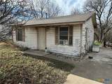 715 Avenue B - Photo 1