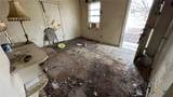 715 Avenue B - Photo 23