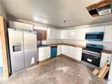 416 Avenue C - Photo 9