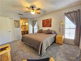 1202 Thorpe Lane - Photo 19
