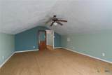 8889 Fm 487 - Photo 27