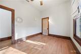 306 Avenue E - Photo 22