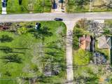 1004 Downs Avenue - Photo 11