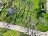 1004 Downs Avenue - Photo 4