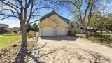 956 Lakebreeze Drive - Photo 2