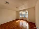 211 Uecker Drive - Photo 5