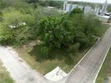 405 Live Oak Street - Photo 6