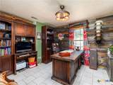1045 Private Road 7005 - Photo 20