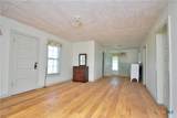 1070 Muehr Road - Photo 32