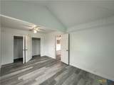 910-912 Stetson Avenue - Photo 15