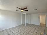 910-912 Stetson Avenue - Photo 25
