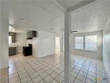 910-912 Stetson Avenue - Photo 29