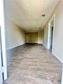 1010 Nelson - Photo 11