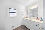 1007 Avenue A - Photo 21