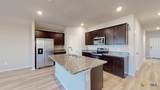 575 Hector Loop - Photo 6