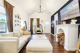 303 Pine Street - Photo 4