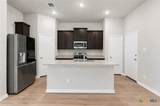2905 Greenbriar - Photo 9