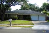406 Sherwood Drive - Photo 1