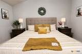 300 Lowes Boulevard - Photo 17