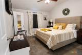 300 Lowes Boulevard - Photo 18