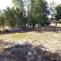 1004 Avenue E - Photo 3