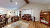 1371 Fannin Oaks Road - Photo 4