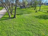1004 Downs Avenue - Photo 3