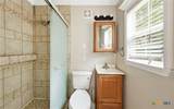 2597 Danforth - Photo 11