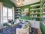 210 Navarro - Photo 25