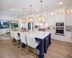 210 Navarro - Photo 5