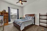 1399 Village Inn - Photo 33