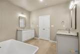 408 Avenue C - Photo 16