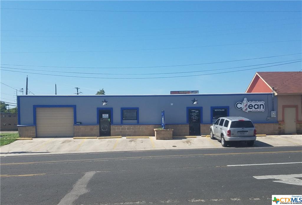 903 N. College - Photo 1