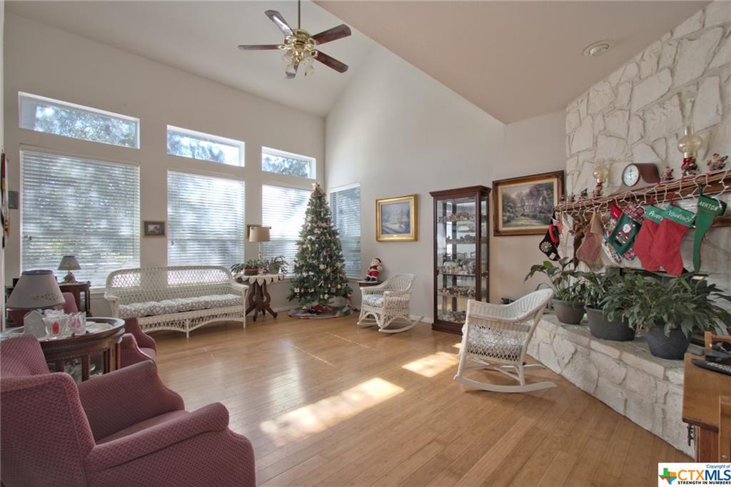 2 Watson Way - Photo 1