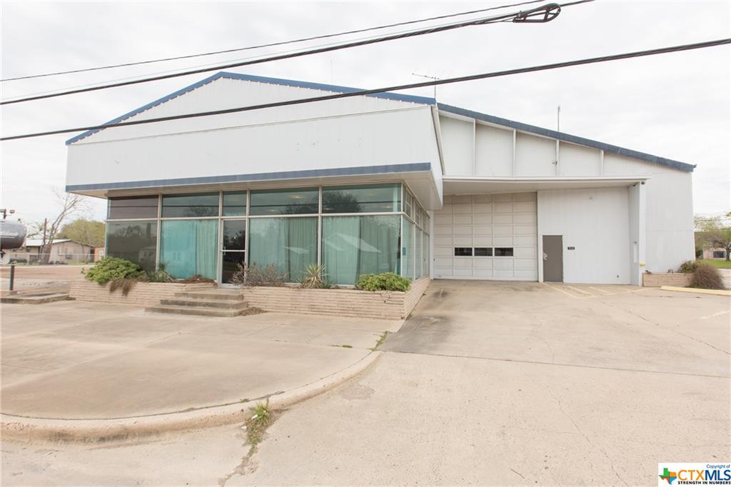 712 Broadway - Photo 1
