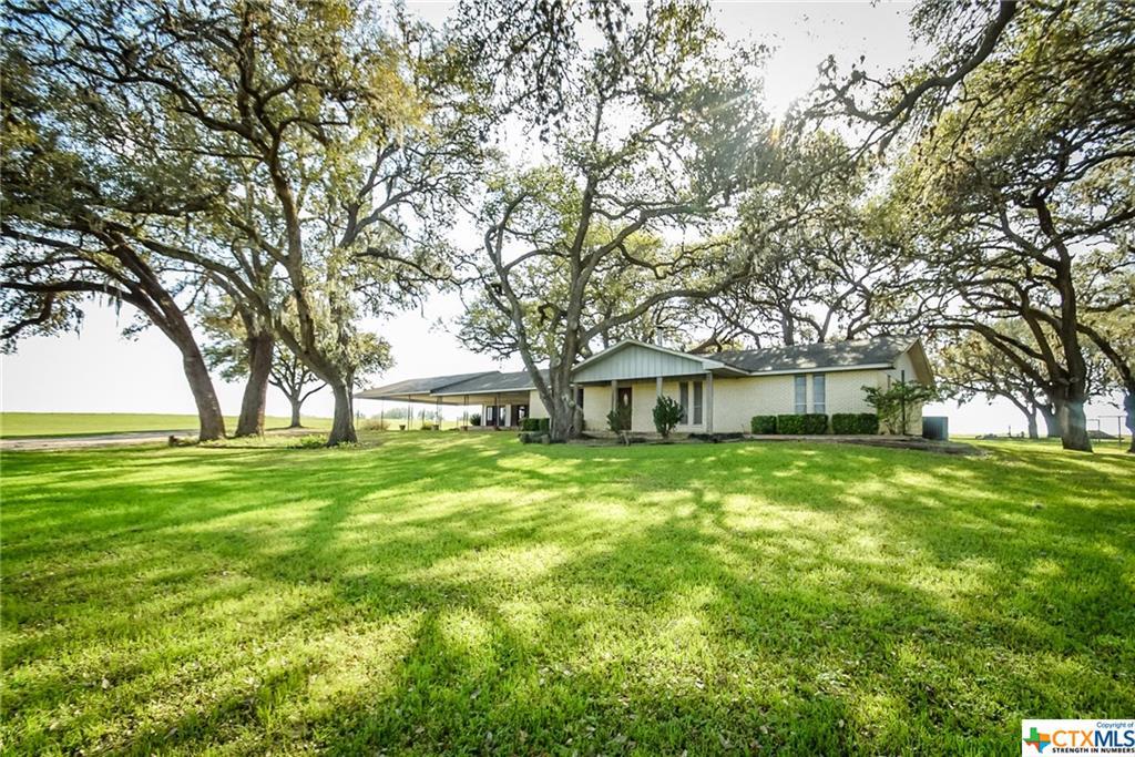 2404 Vacek - Photo 1