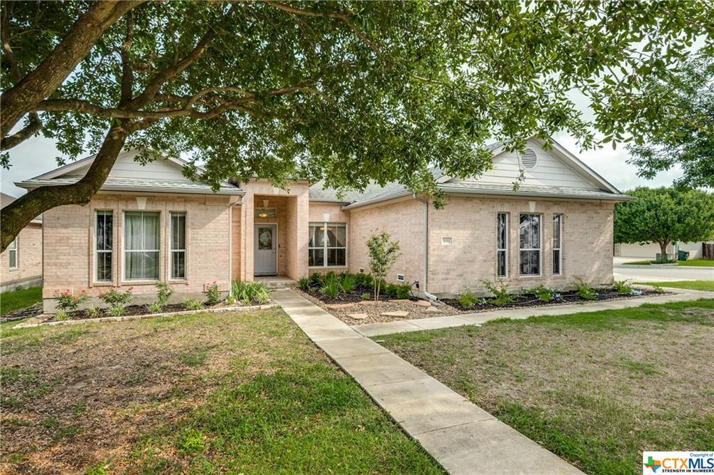 1610 Sunblossom - Photo 1