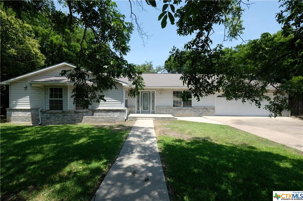 809 Oakhill Drive - Photo 1
