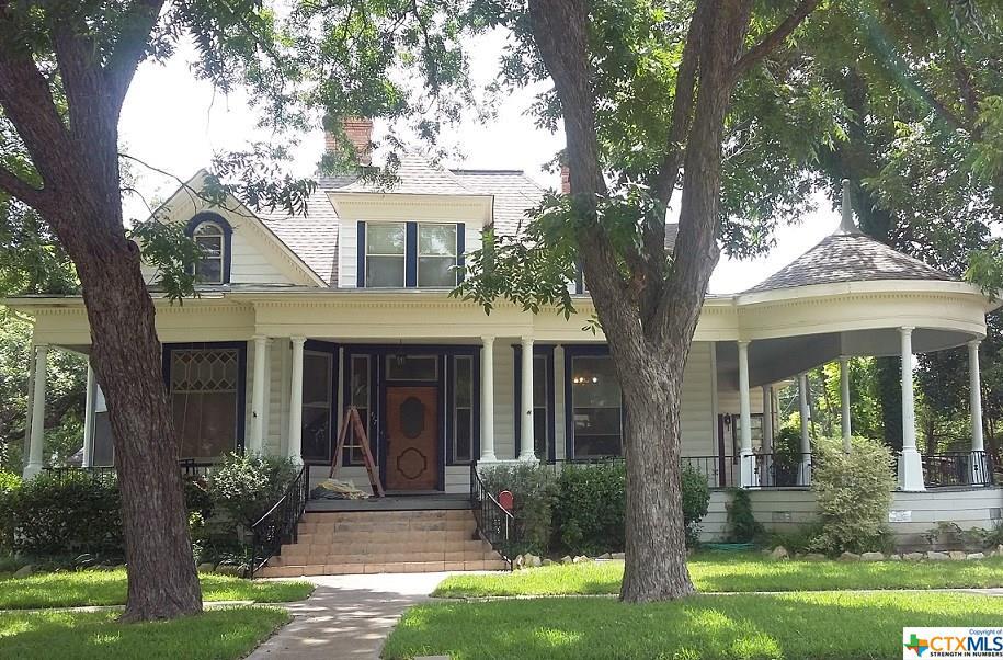 417 9th Street - Photo 1