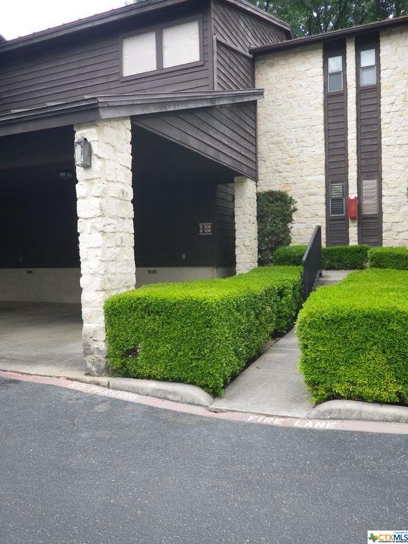 371 Lincoln - Photo 1