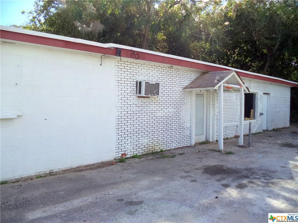 2675 Fm 464 - Photo 1
